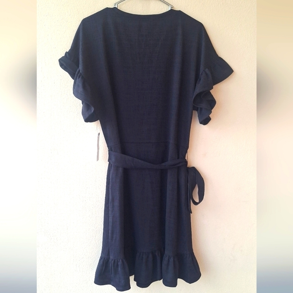 Emma & Michele Blue Navy Ruffle Women's Dress Flutter Short Sleeves Size M NWT - Picture 6 of 11